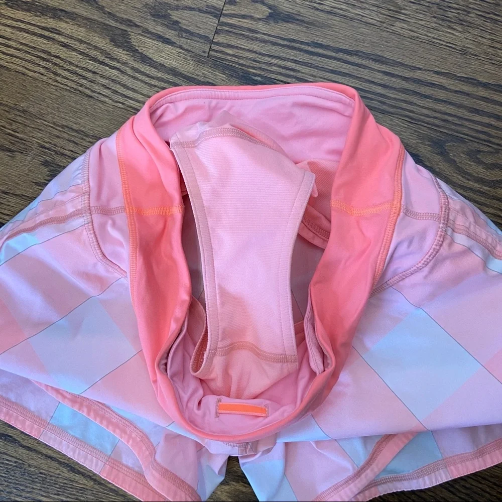 Lululemon Plaid Groovy Run shorts